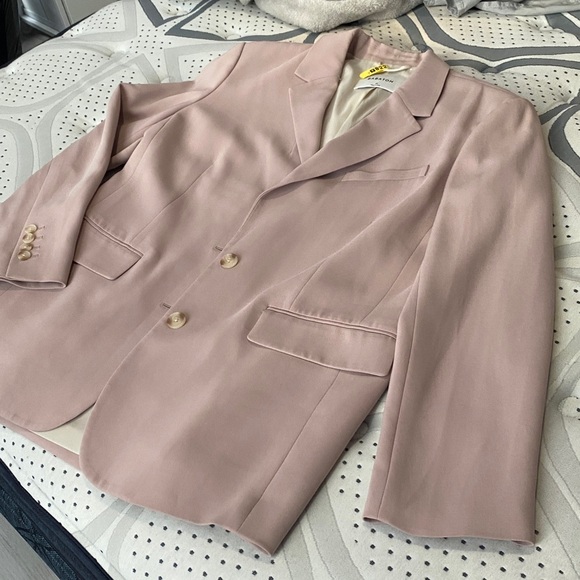 Aritzia⭐️Babaton Lacasse Blazer❤️EUC - Picture 12 of 16
